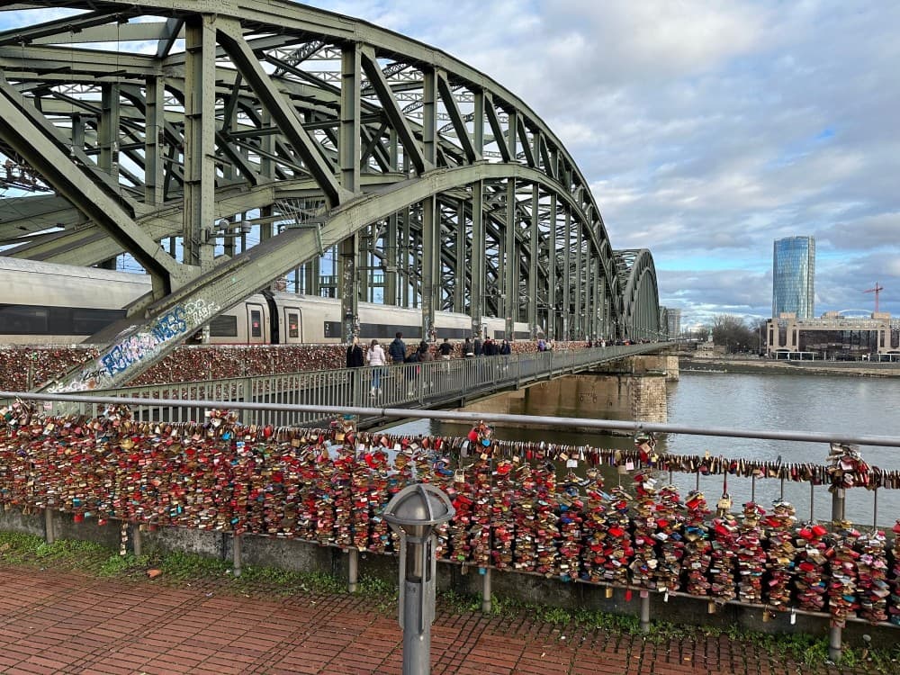 Hohenzollern Bridge Image